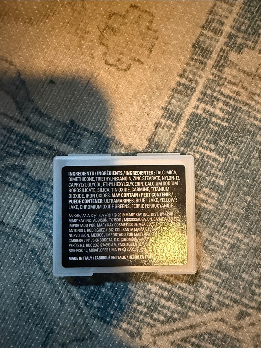 Eye Shadow Compact - Picture 2 of 3